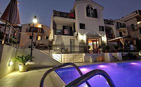 Hotel Karpatia - Ex Hotel Duric
