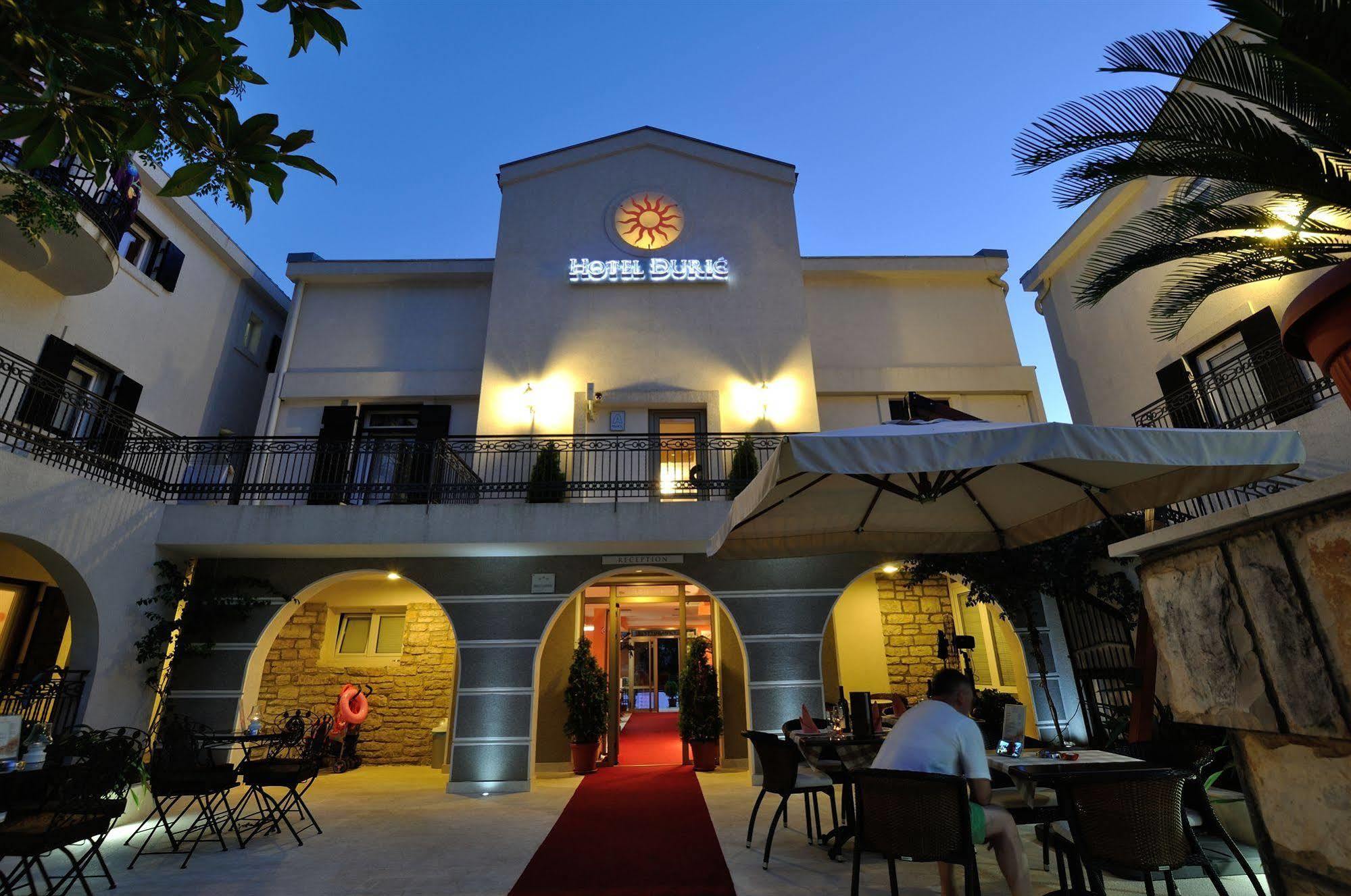 Vila Duric - Ex Hotel Duric Petrovac na moru Exterior foto