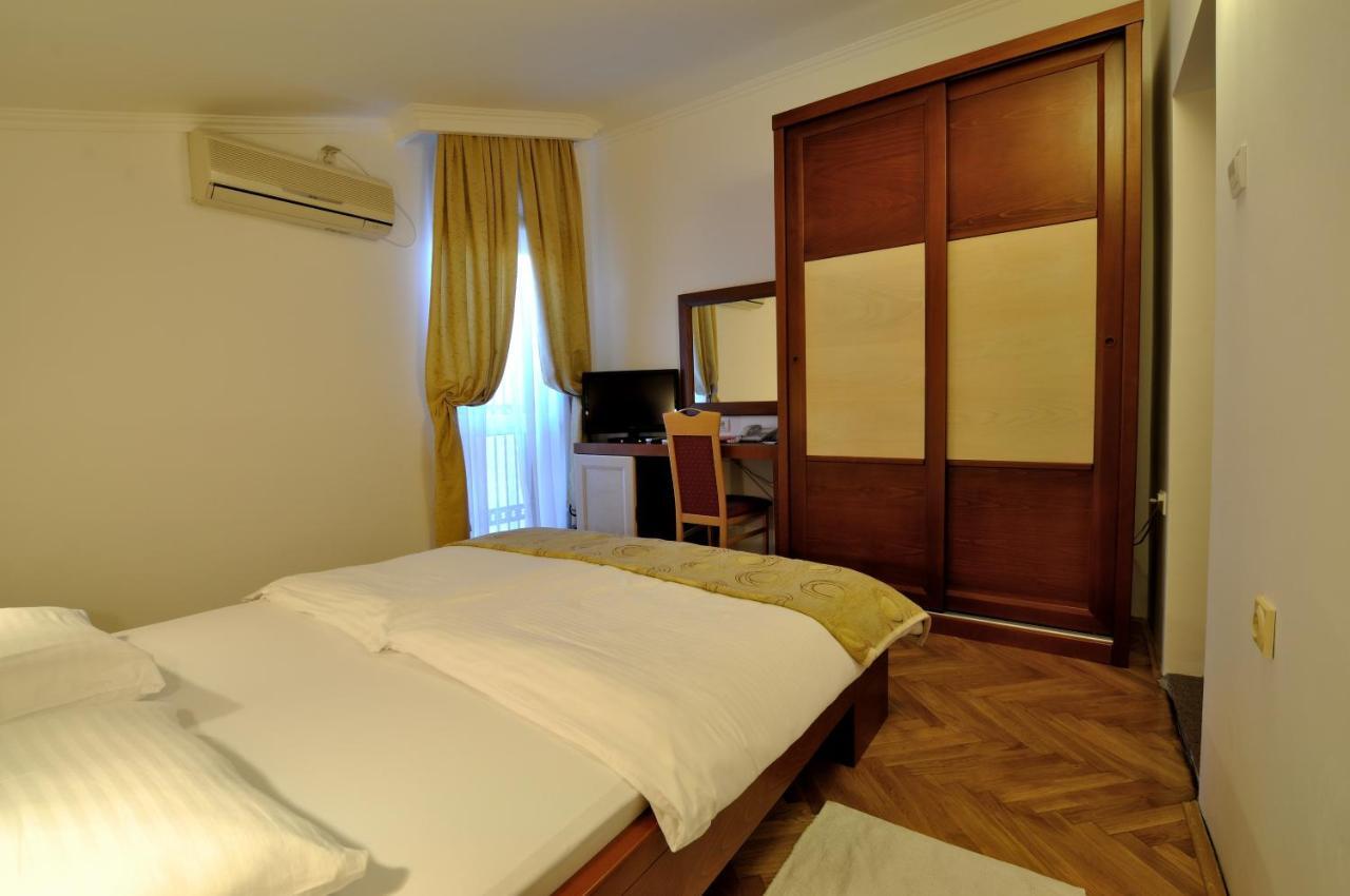 Vila Duric - Ex Hotel Duric Petrovac na moru Zimmer foto