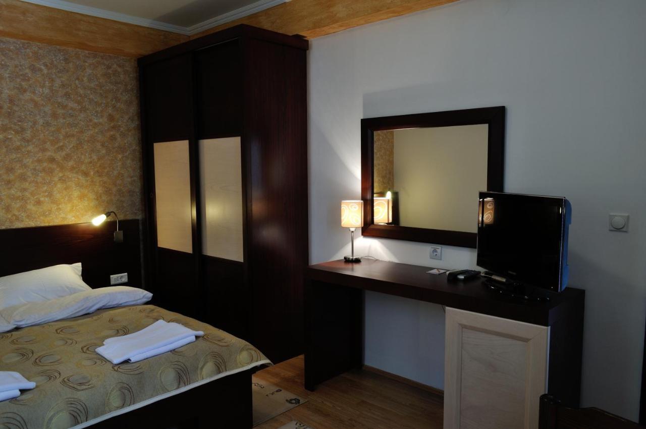 Vila Duric - Ex Hotel Duric Petrovac na moru Zimmer foto